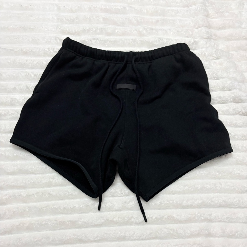 Women Fear Of God Essentials Shorts ‘Jet black’